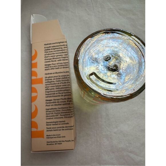 OUI the People Featherweight Hydrating Body Gloss Oil with Squalane 3.3oz/98ml - Picture 4 of 4